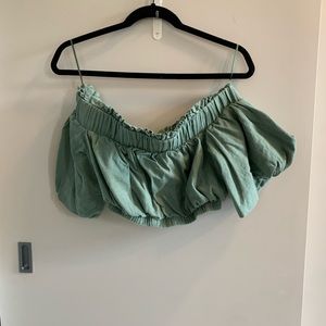 Linen blend crop.